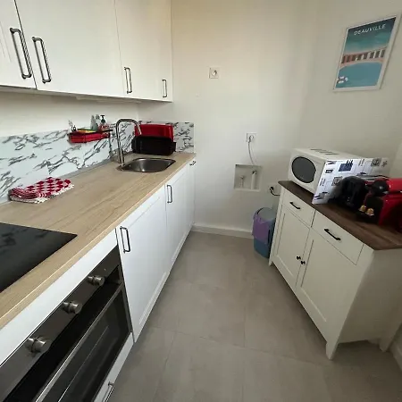 Place Morny, 2 Brand New, Up To 4 Guests Apartment