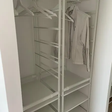 Place Morny, 2 Brand New, Up To 4 Guests Apartment