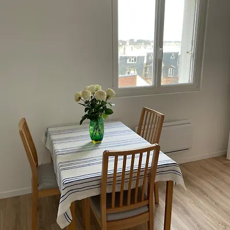 Apartment Place Morny, 2 Brand New, Up To 4 Guests