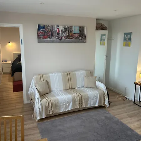 Place Morny, 2 Brand New, Up To 4 Guests Apartment Deauville