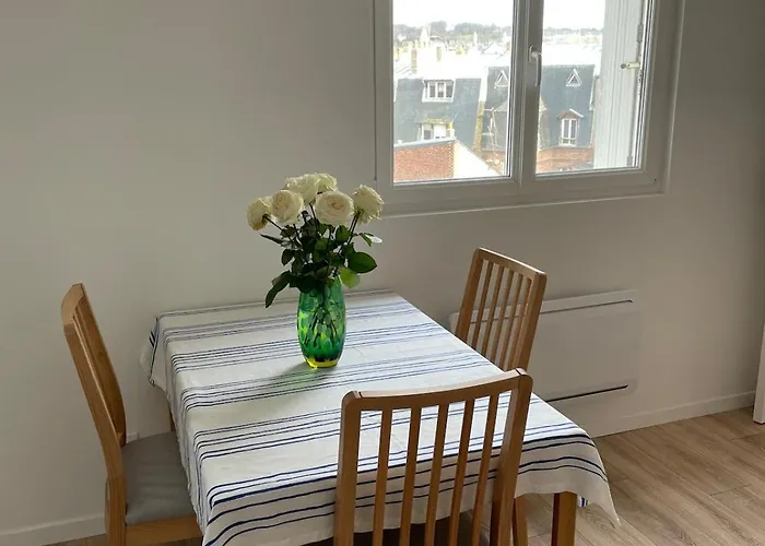 דירה Place Morny, 2 Brand New, Up To 4 Guests